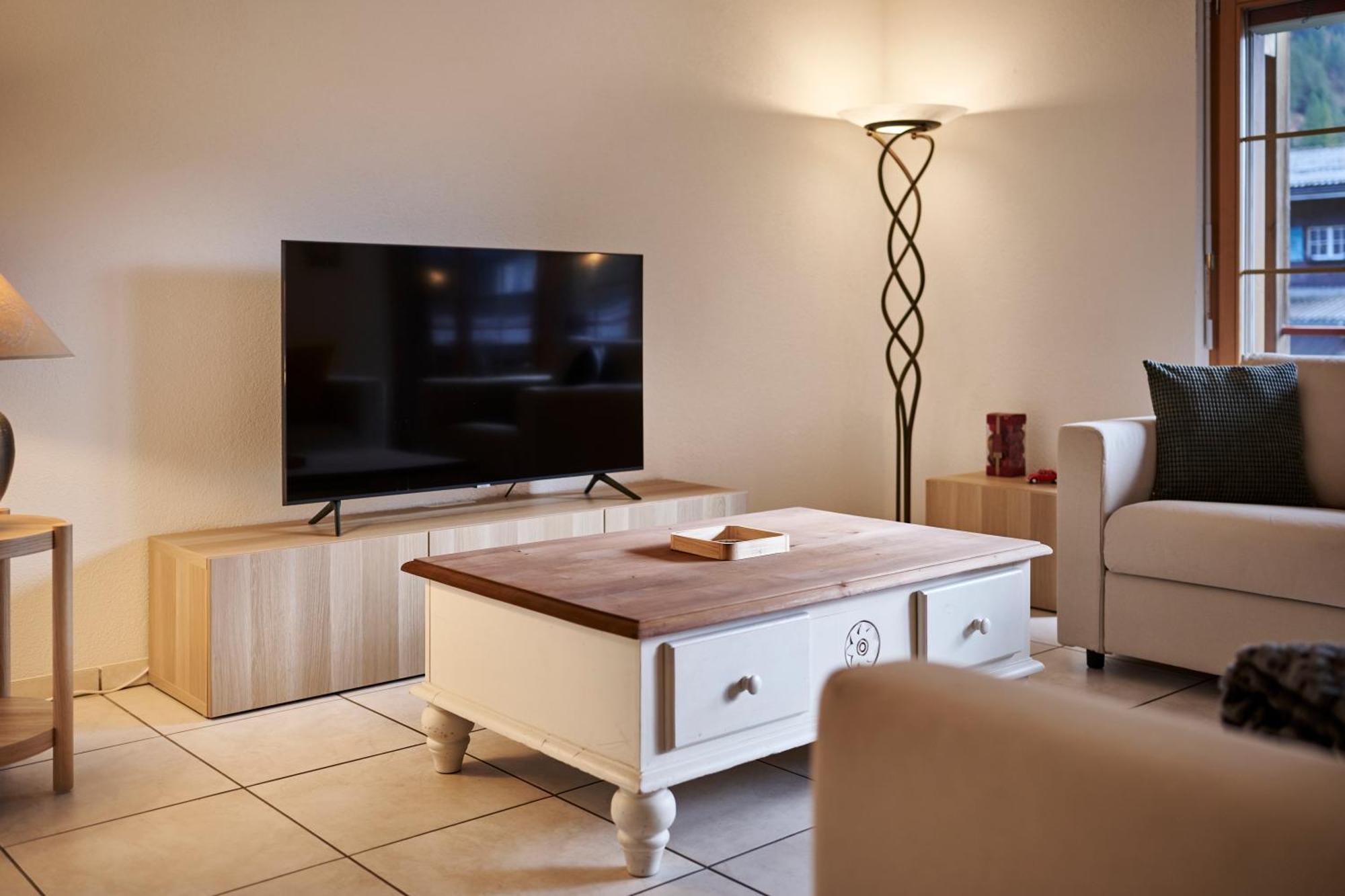 Apartment Mountain View, Luxury, Spacious With Best Views Lauterbrunnen Exteriör bild
